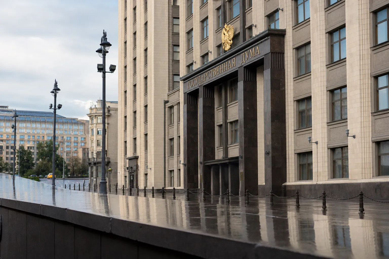 Разработчики ИИ предложили властям США механизм принудительной паузы в обучении нейросетей